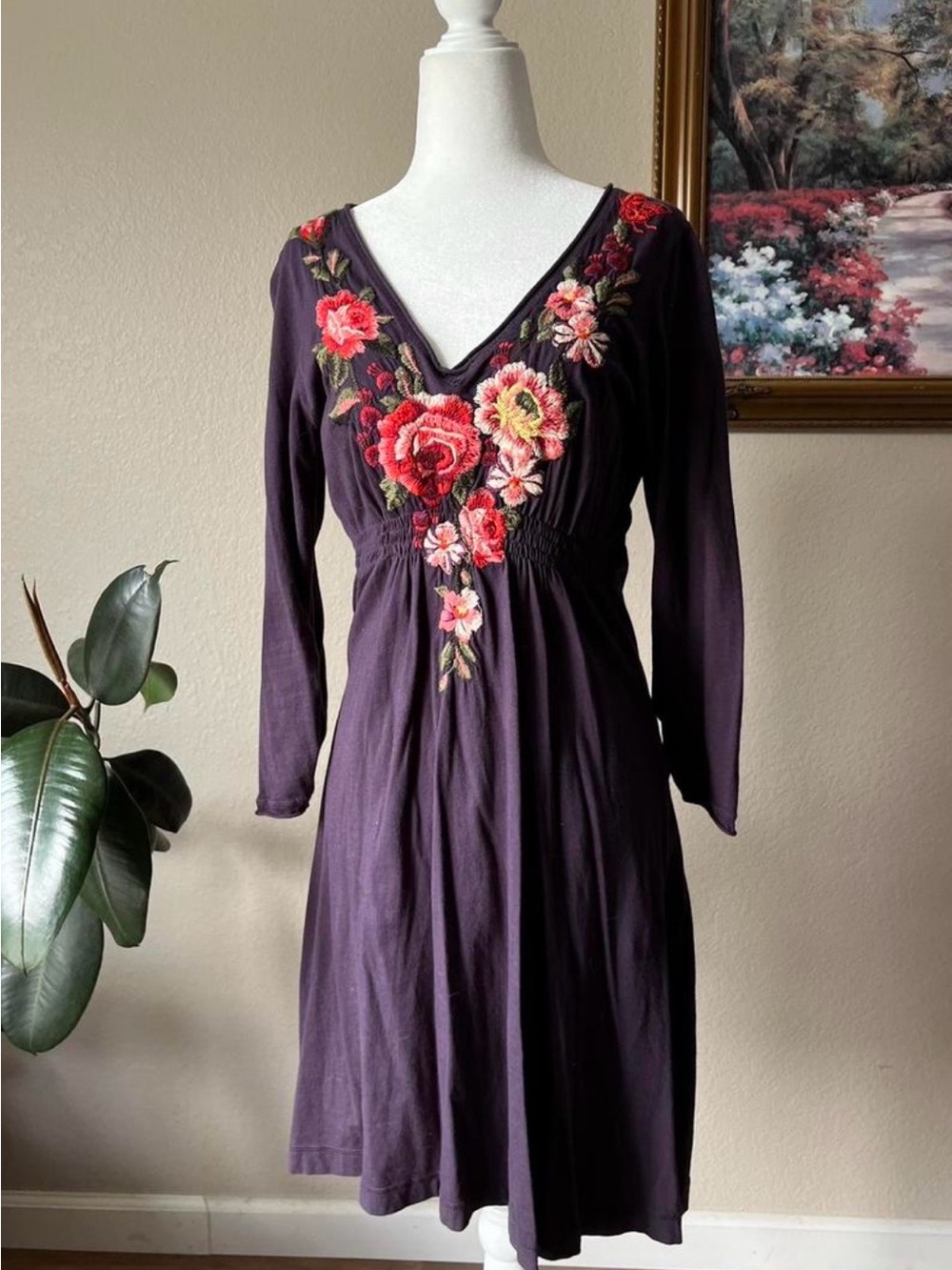 Johnny Was Deep Purple Embroidered jersey empire waist V-Neck Dress M